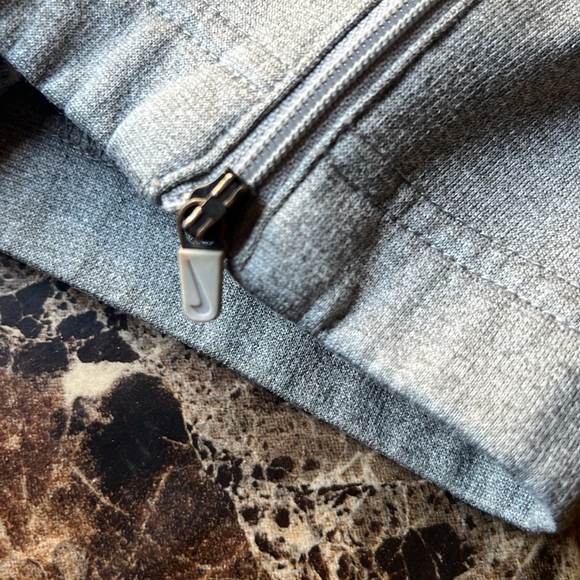 Nike woman’s sweatpants/grey/ size M - Picture 10 of 11